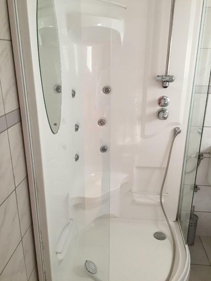 Apartment Fuer Monteure Nr 1 Kassel Eksteriør bilde